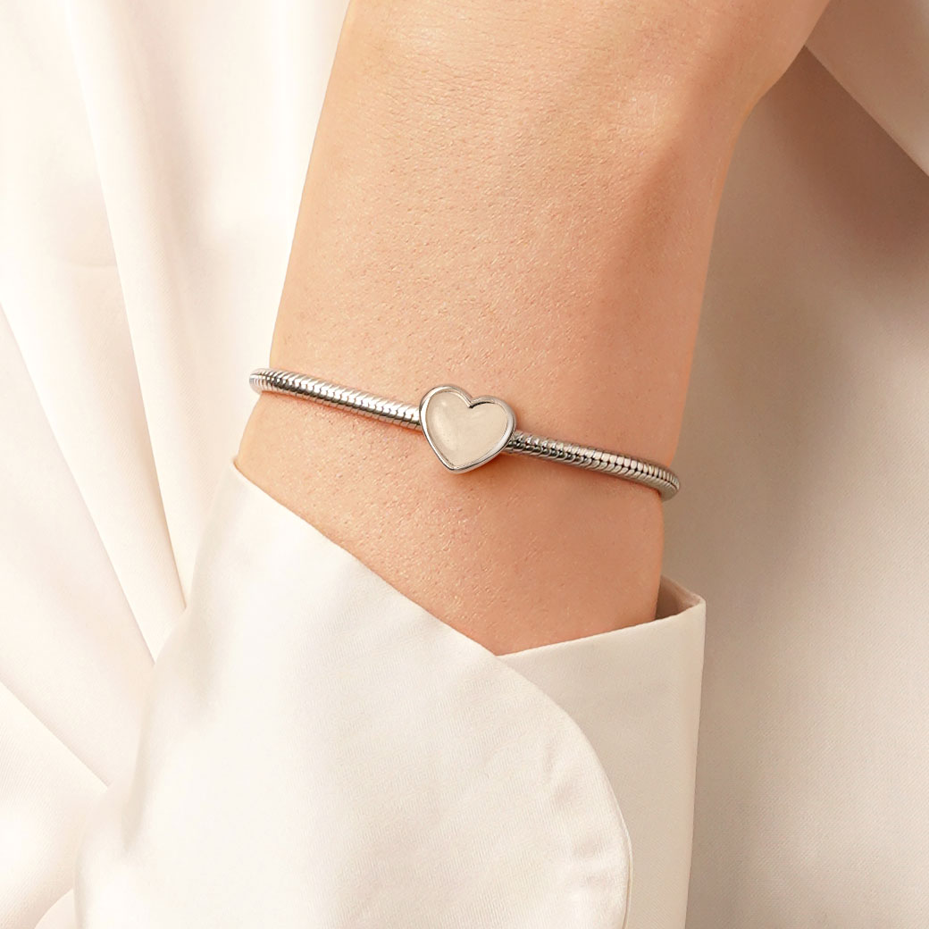 Gnoce Engravable Letter Glow-in-the-dark Heart Charm_6