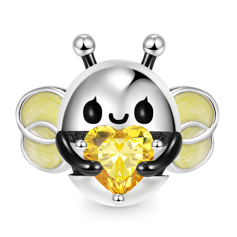 Gnoce Bee Embraces Heart Gem Charm_1