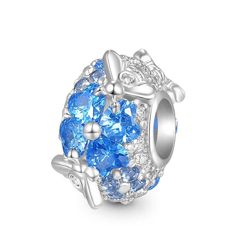 Gnoce Honey Bee and Lucky Clover Love Charm_1