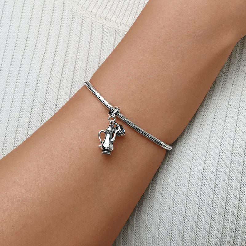 Gnoce Distressed Coffee Pot Pendant_5