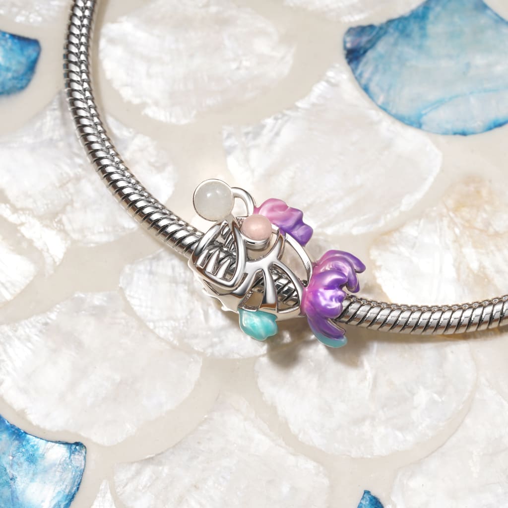 Gnoce Glow-in-the-dark Anglerfish Charm_4