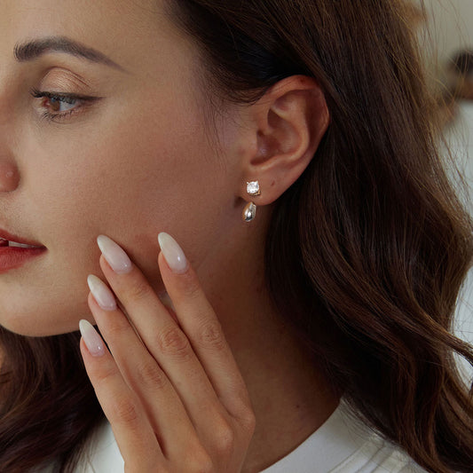 Gnoce Drop Diamond Stud Earrings_4
