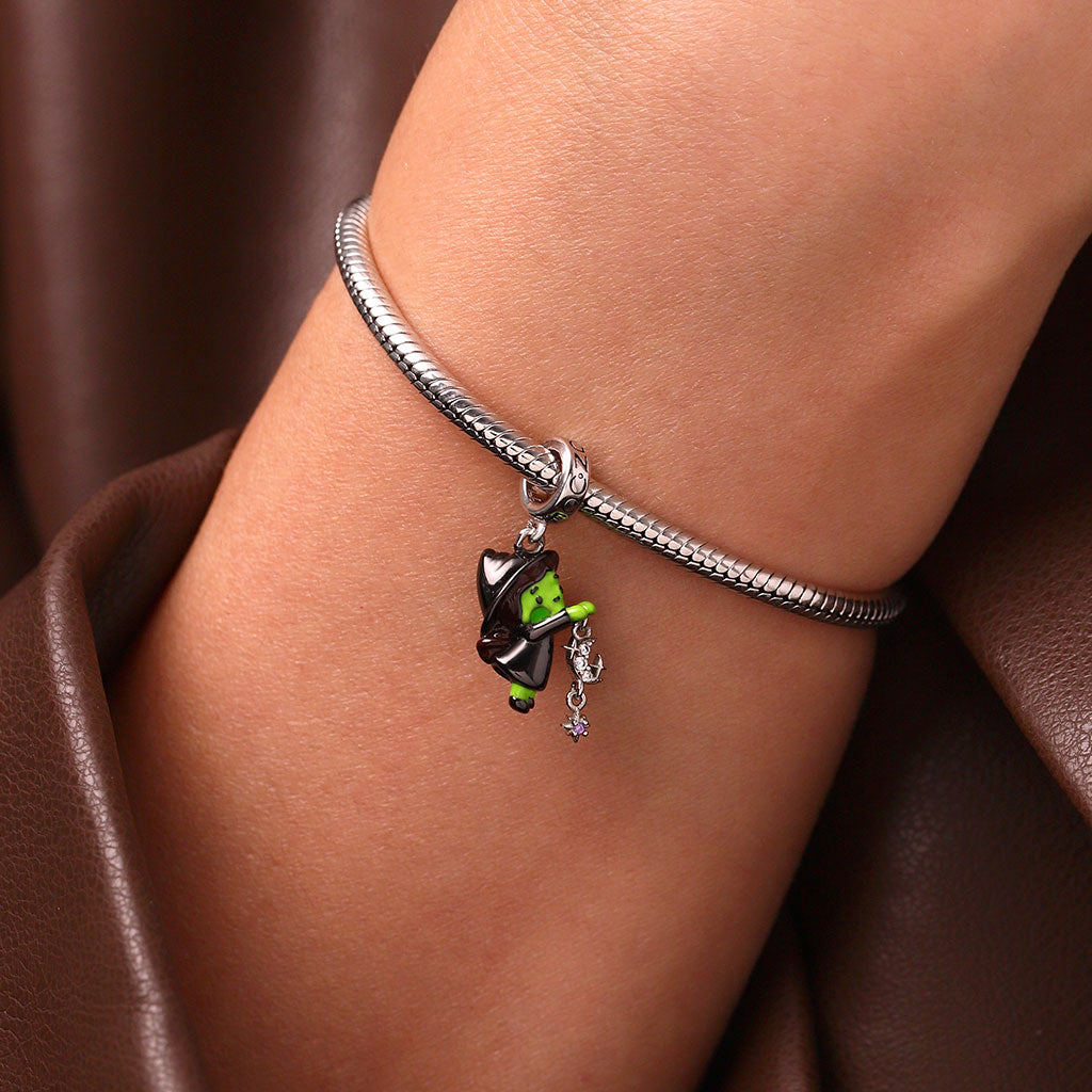 Gnoce Wicked Green Skin Witch Elphaba Pendant Dangle Charm_7