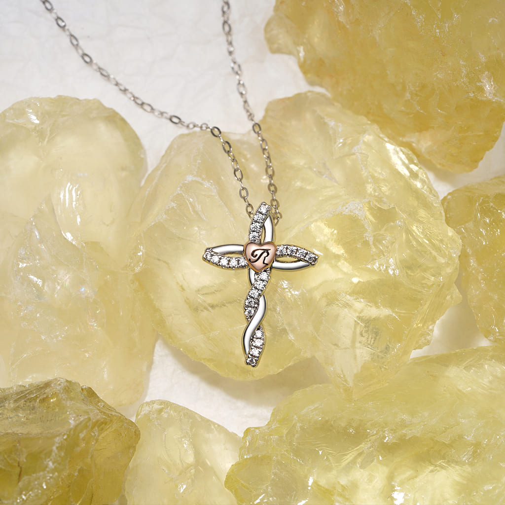 Gnoce Retro Diamonds Cross Necklace_5