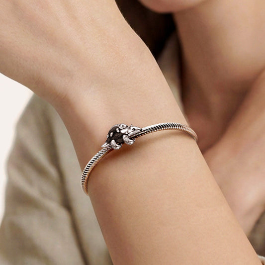 Gnoce Anteater Carrying Baby Charm Platinum-plated Silver Blend_2