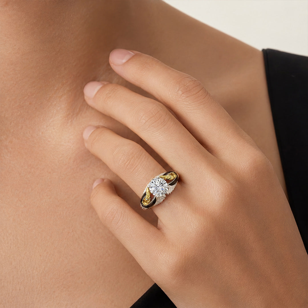 Gnoce Winged Feather Black Enamel Claw Moissanite Ring Platinum-plated Silver Blend_2