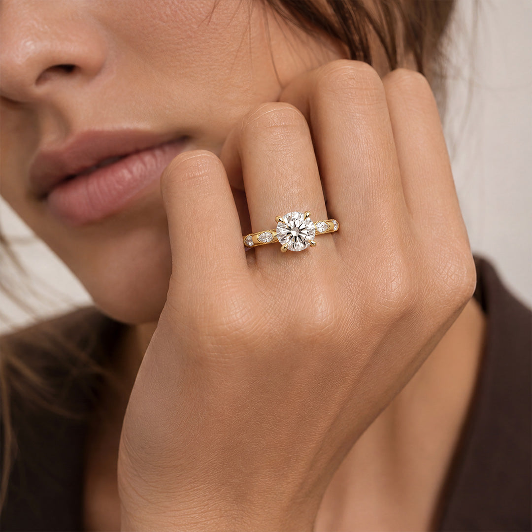 Gnoce Brilliant Cut Round Moissanite Milgrain Ring_2
